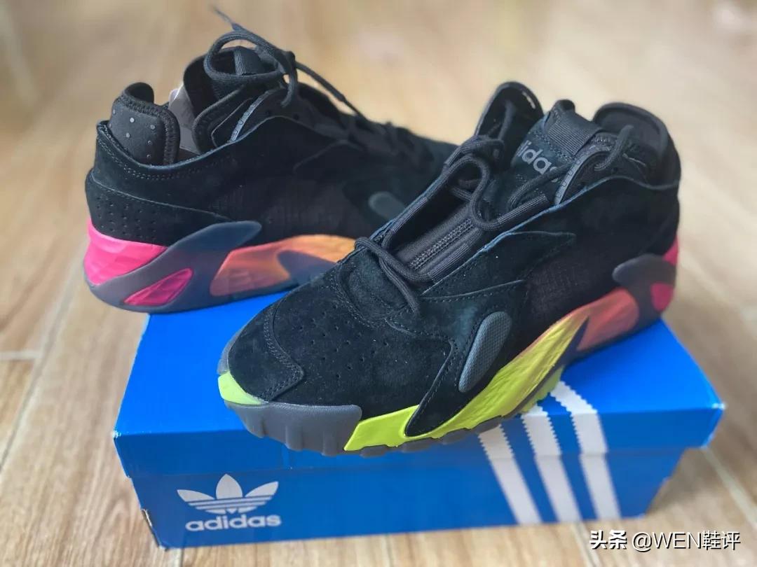 五百就能买的“Yeezy700”，换掉boost便宜四倍多？