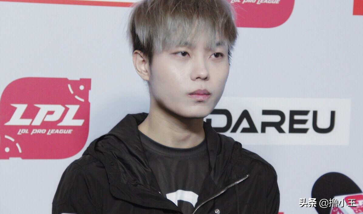 倒追男生的女生抖音,倒追肖战的女星