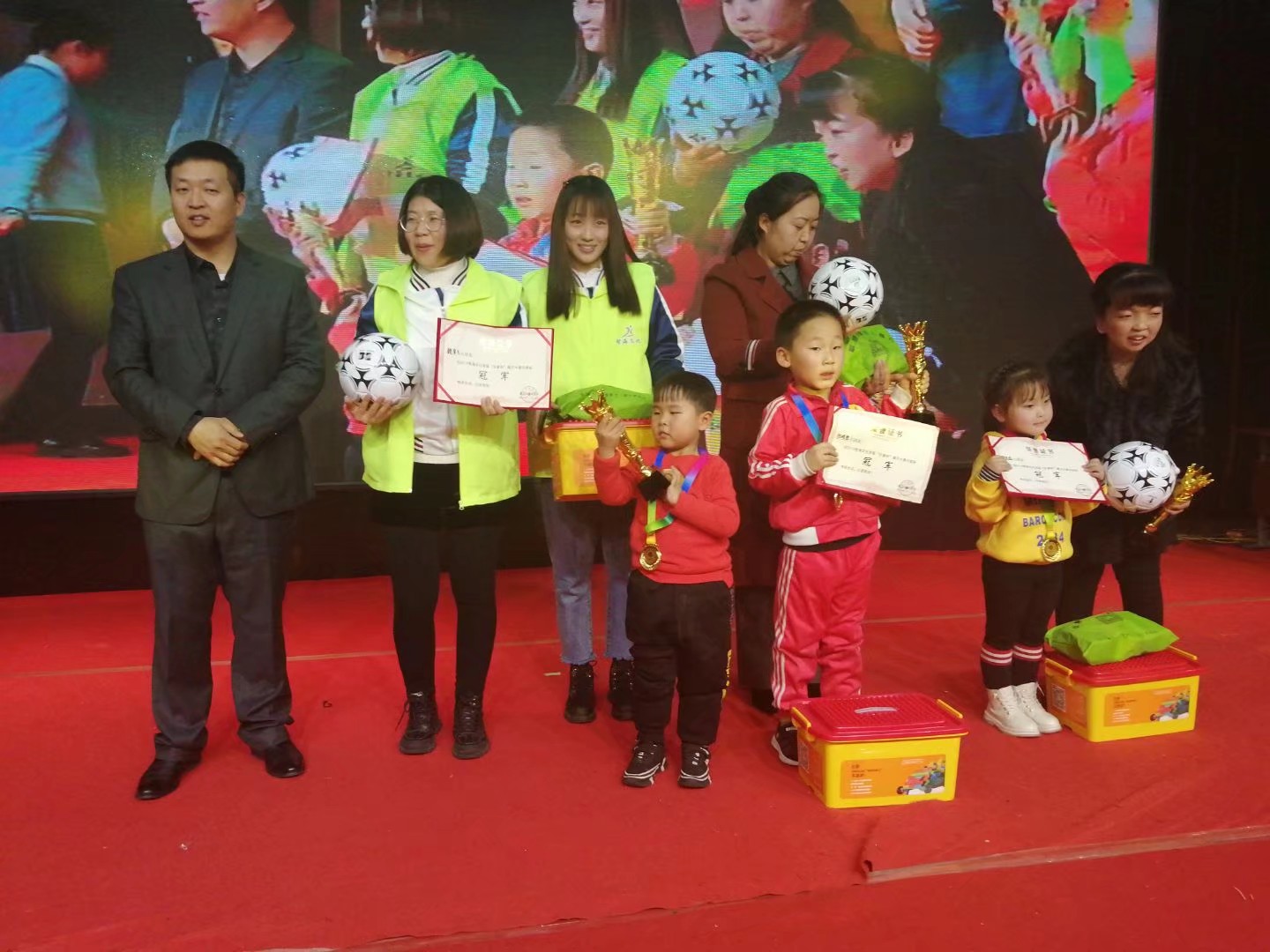 2019忻州智海文化首届“乐童杯”魔方大赛圆满落幕
