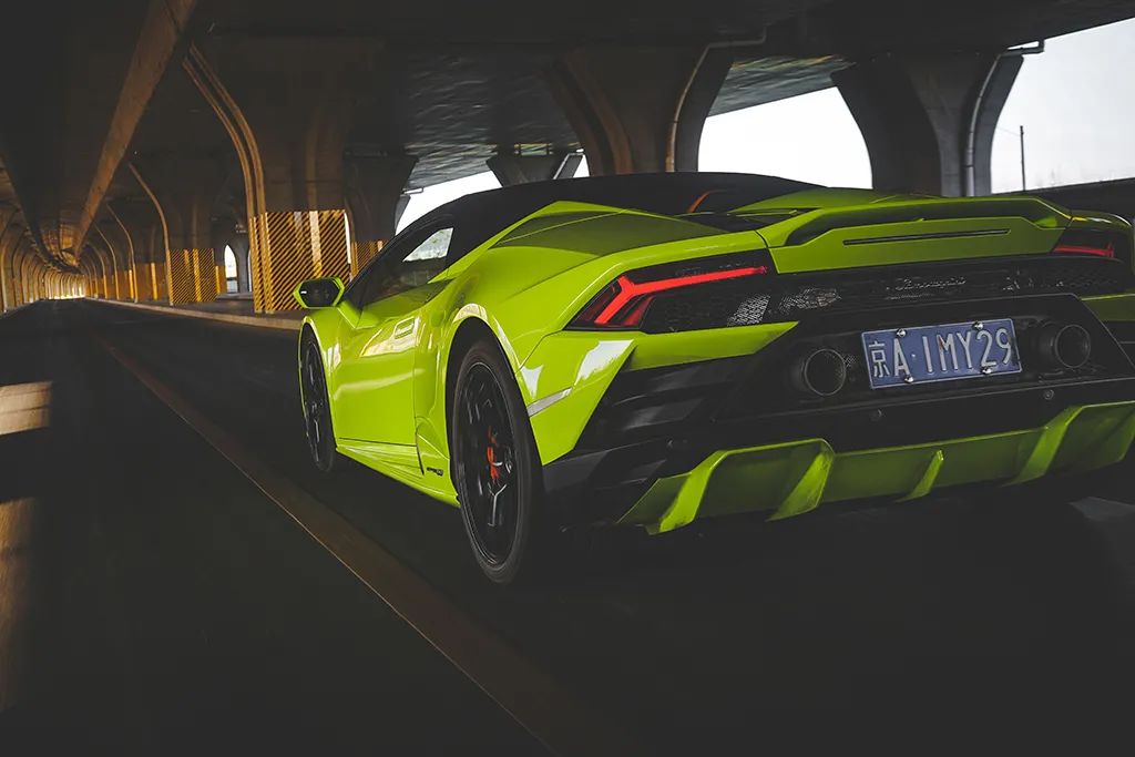 北京兰博基尼大牛回头率,博兰基尼炸街