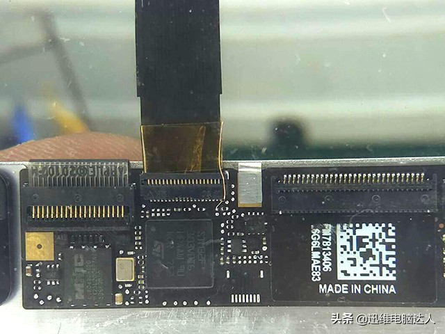 a1466进系统死机,苹果a1466花屏死机