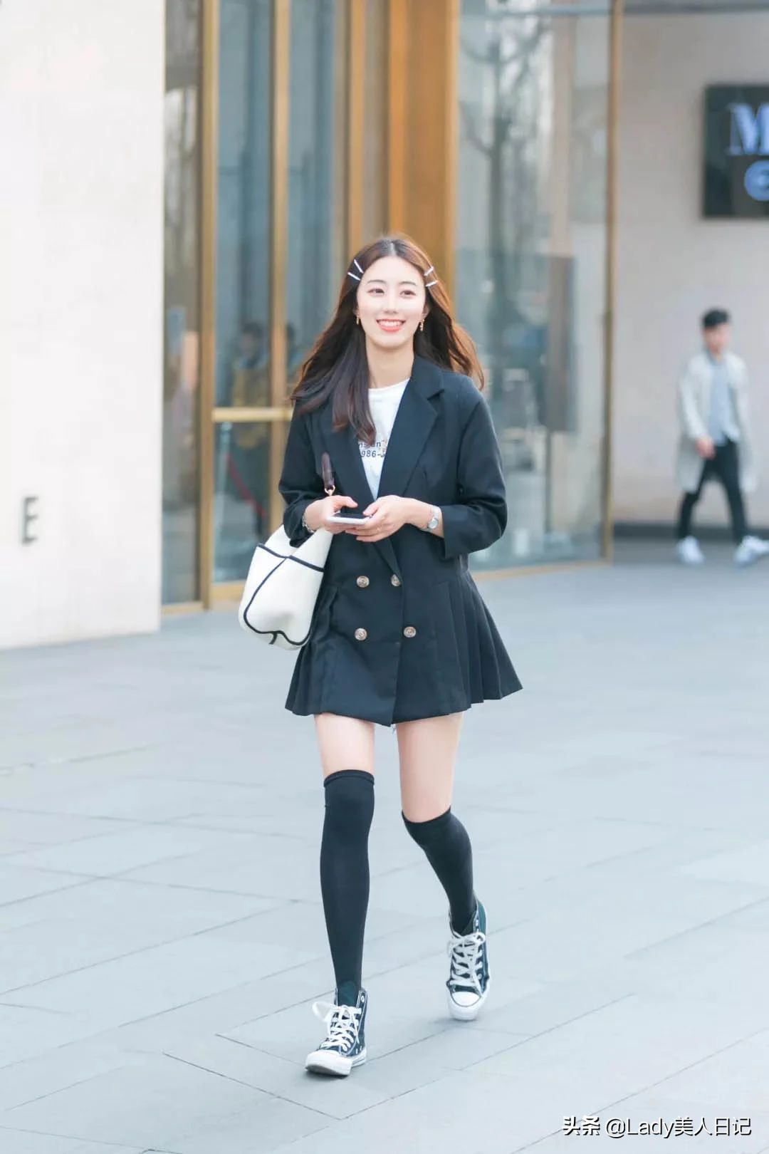 简单又高级的衣服搭配,轻薄气质衣服怎么搭配好看