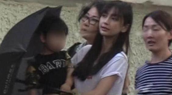 baby与黄晓明给小海绵庆生,baby和黄晓明儿子为啥叫小海绵