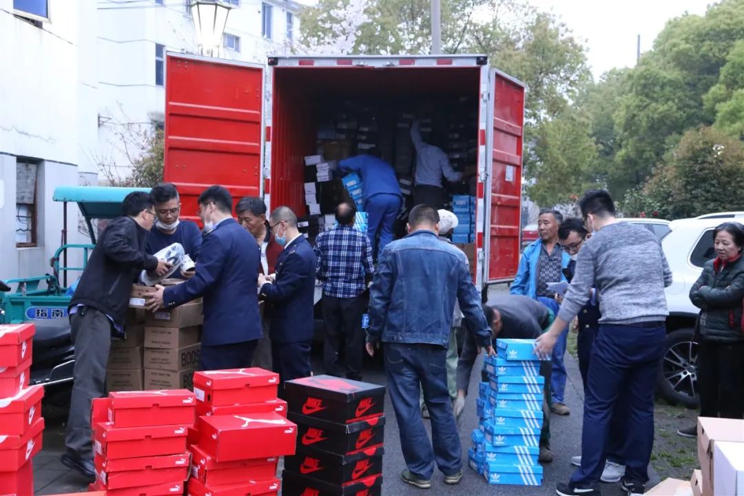 耐克的假货多还是彪马假货多,假耐克假彪马