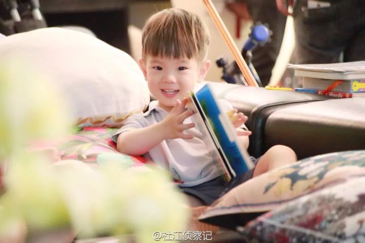 嗯哼霍思燕的教育方法特别好,霍思燕是如何培养嗯哼的高情商的