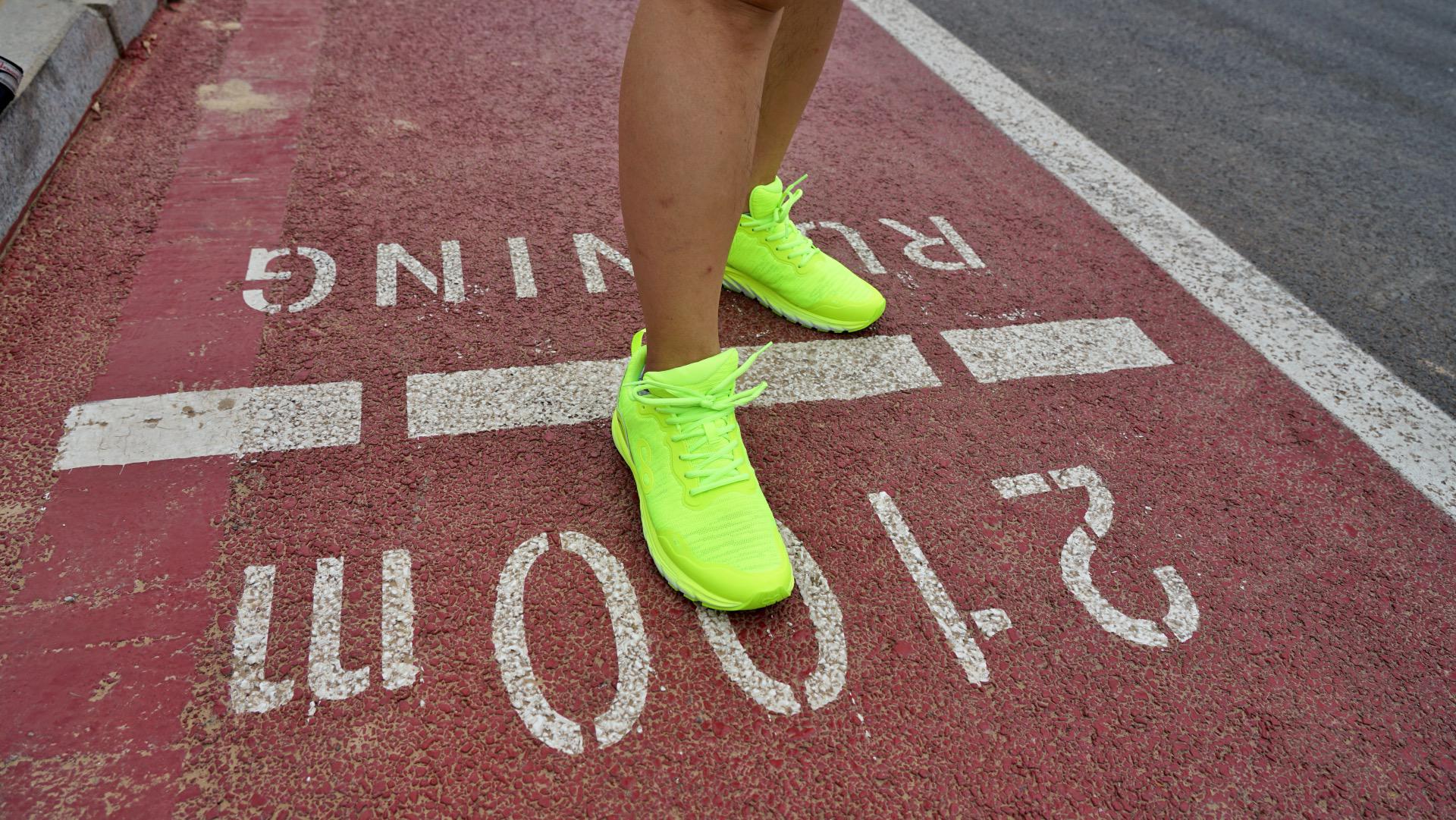 咕咚10k悦弹跑鞋适合中考吗,咕咚24k跑鞋