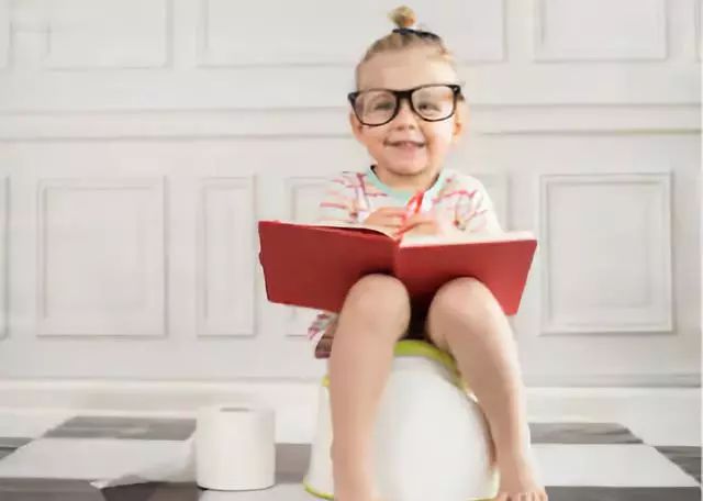 怎么教宝宝如厕隔尿不湿,什么方法可以让宝宝不再尿裤子