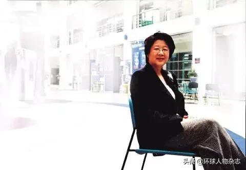 “商界花木兰”逝世！她曾给*小平邓**做翻译，让柳传志“为她打工”…一生堪称传奇