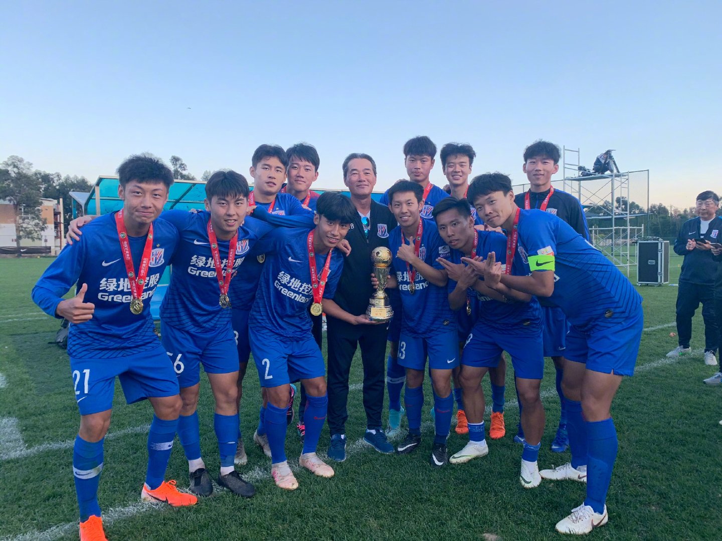 恒大对上海申花集锦,广州恒大对上海申花比赛视频