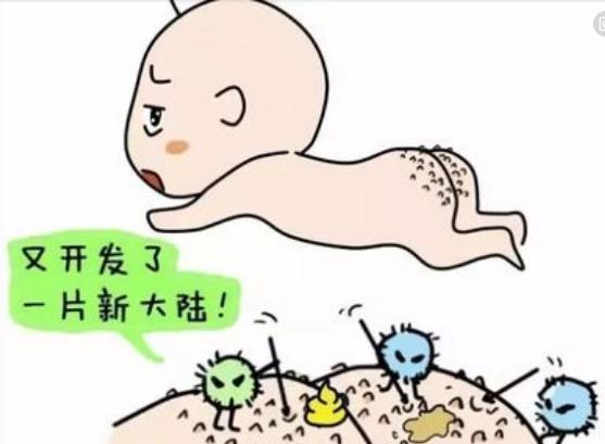宝宝尿布上有橙色的点,婴儿尿布总是有一点屎