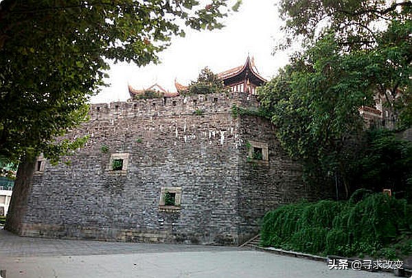 湖南的国家级历史文化名城,长沙是首批国家历史文化名城