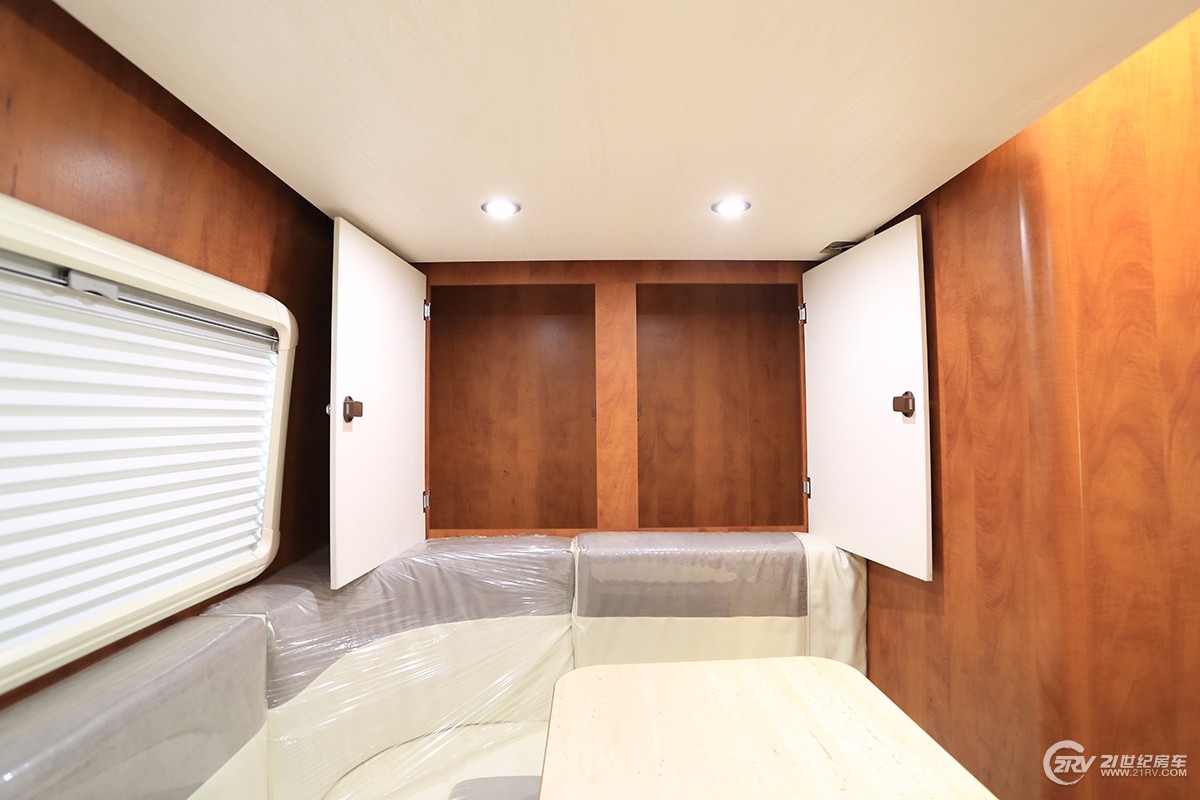 同级别房车谁敢跟它比轻量化！实拍亚特plasy631房车