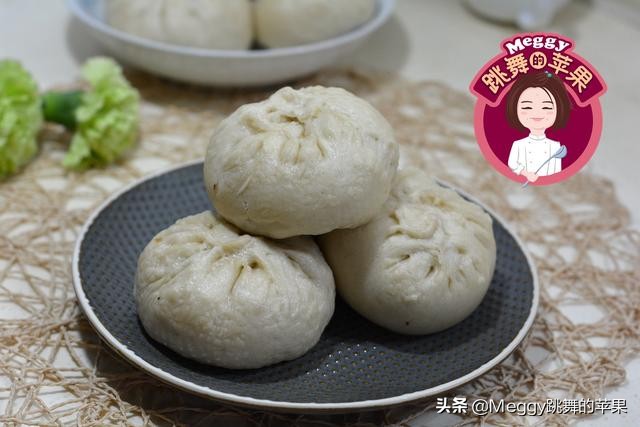 小笼包子馅怎么做才鲜嫩多汁,多汁包子的做法全过程
