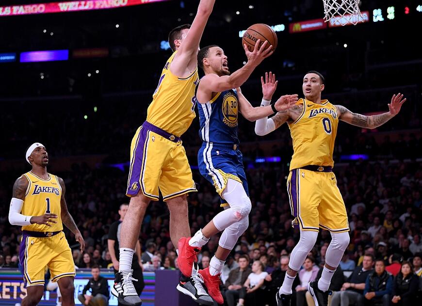 奥尼尔5大囧詹姆斯运球失误,奥尼尔五大囧怎么成四大囧了