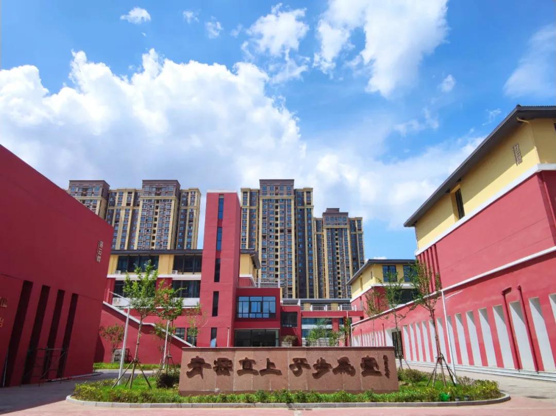 郑州市郑东新区招聘小学教师公告,郑东新区云台小学