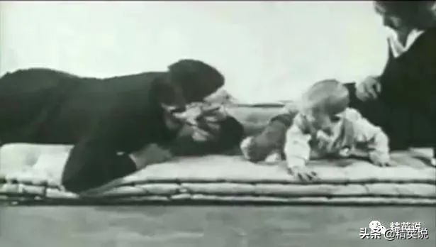 美国最残忍人体改造:双胞胎婴儿被迫变性,一场意外毁掉两段人生