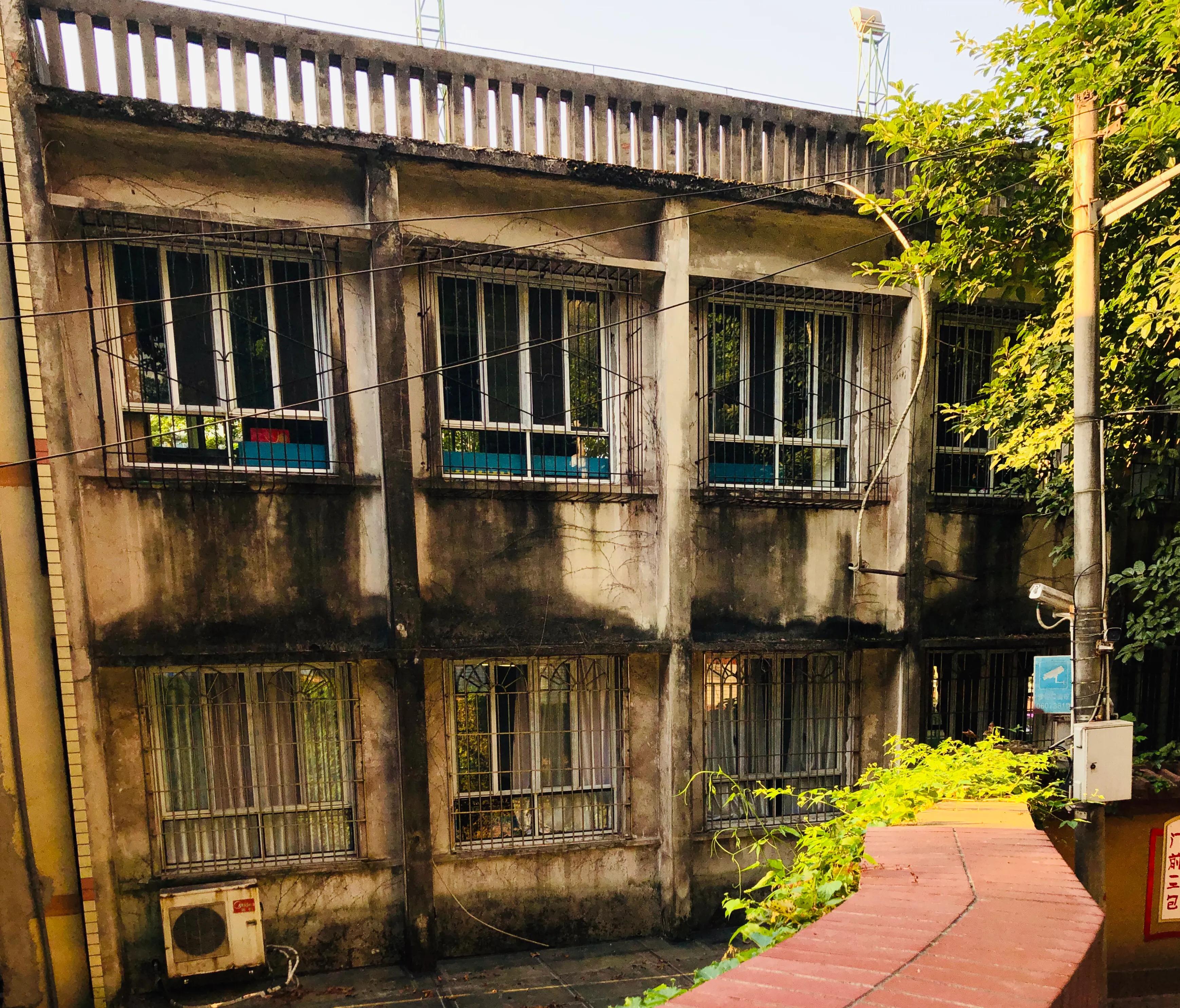 婕閲嶅簡瑙嗛,婕閲嶅簡