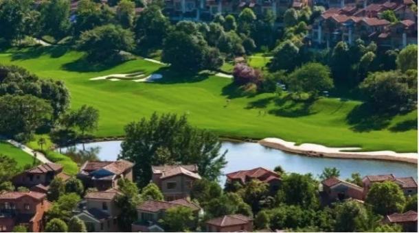 成都高新区两个网红学校,大家心目中的成都