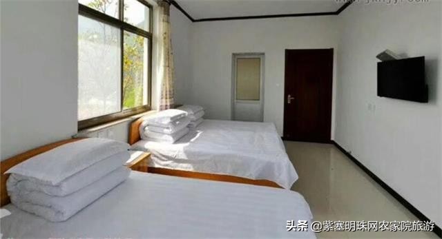 兴隆县花市村煎饼王农家院,承德兴隆煎饼的做法