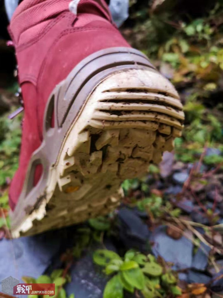 lowarenegade测评,lowa徒步鞋男款测评