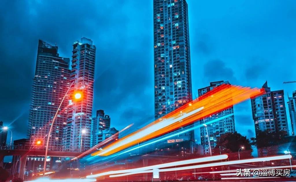 千亩湖居城邦,大城已成,十年匠心筑居,品质鉴证美好生活