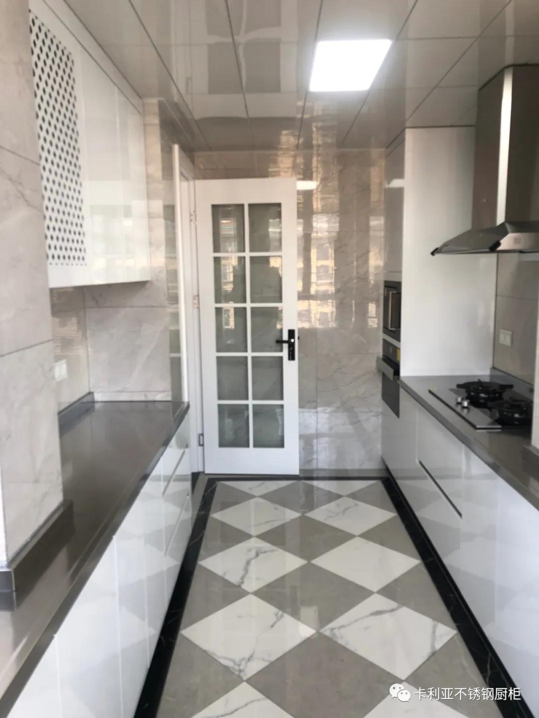 不锈钢实力圈粉，硬品质禁得起“水深火热”