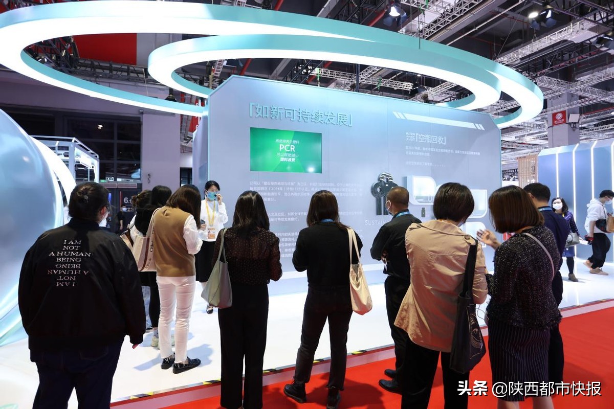 助力共同富裕扎实推进，如新可持续发展践行以“人”为本