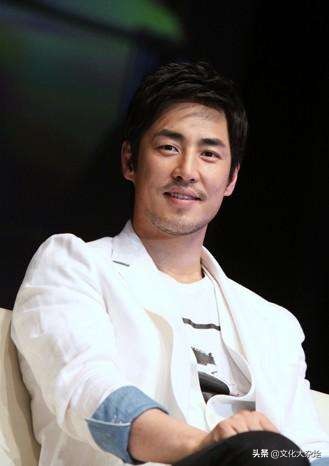 他是韩国娱乐圈著名的“媒婆”，年近50却没为自己寻一段好姻缘