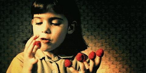 向女友道歉的礼物有哪些,给女朋友道歉需要买什么花