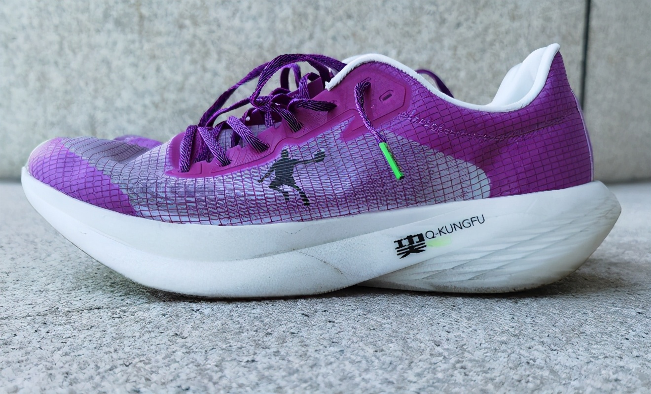 阿迪达斯最轻跑鞋,公认最舒服的跑鞋