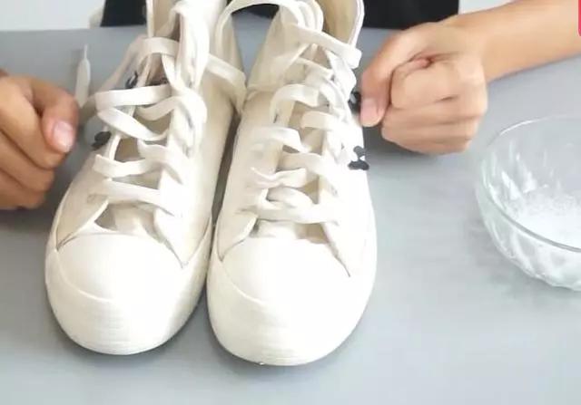 鞋子白边很脏怎么洗白,鞋子白边刷不干净怎么办