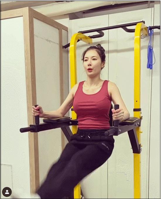 明星们的暴瘦都是怎么减肥的,哪些明星减肥不靠节食