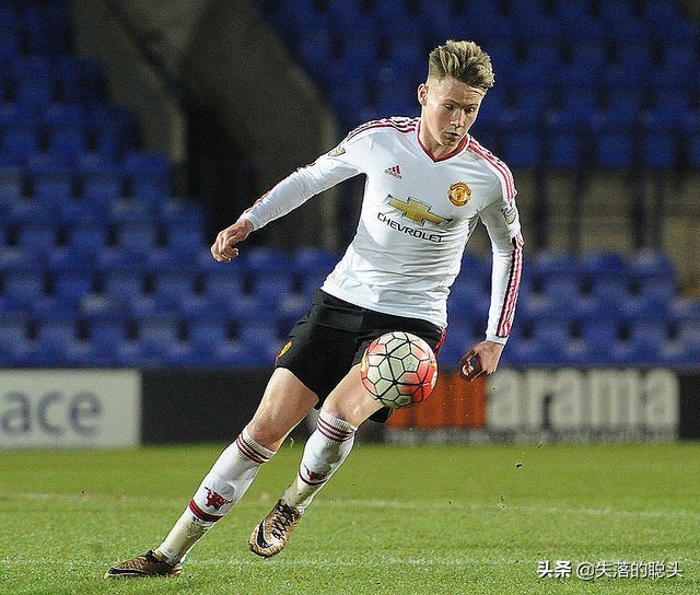 足球运动员增肌会影响灵活性吗,足球运动员肌肉膨胀