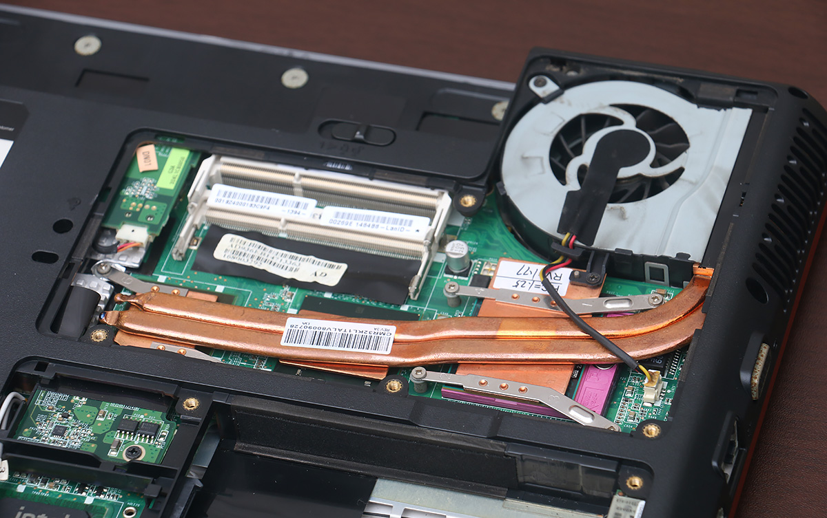 联想老款笔记本y450,联想y450笔记本红白绿蓝