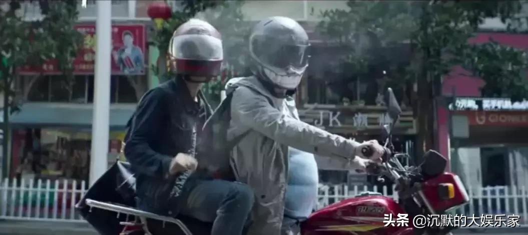 荒诞的黑色幽默全集,推荐10部国产经典黑色幽默电影