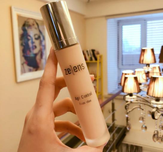 油痘肌阿玛尼粉底液测评,tf粉底液柔雾无痕粉底液