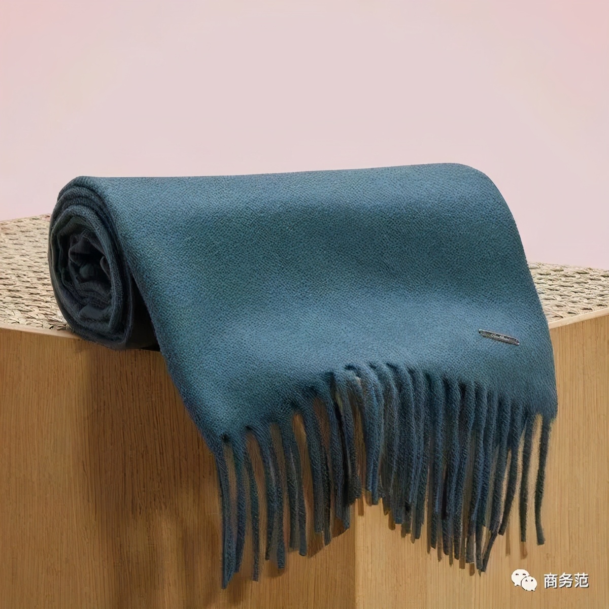高端羊绒围巾温暖时尚又百搭,冬天必备的羊绒围巾