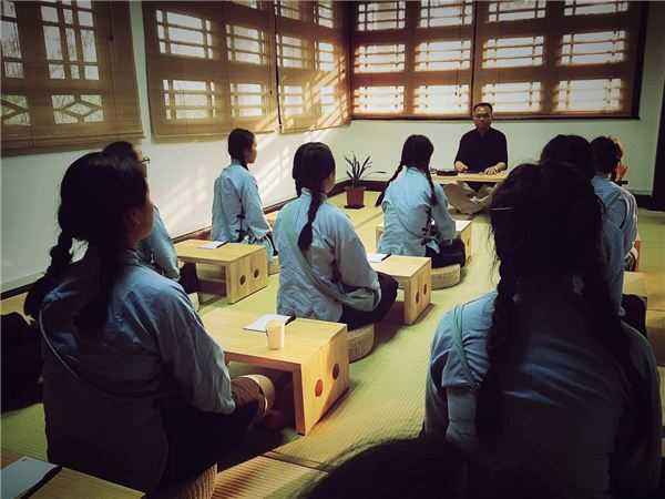 蒙曼和于丹谁演讲得好,蒙曼和于丹谁的文化好