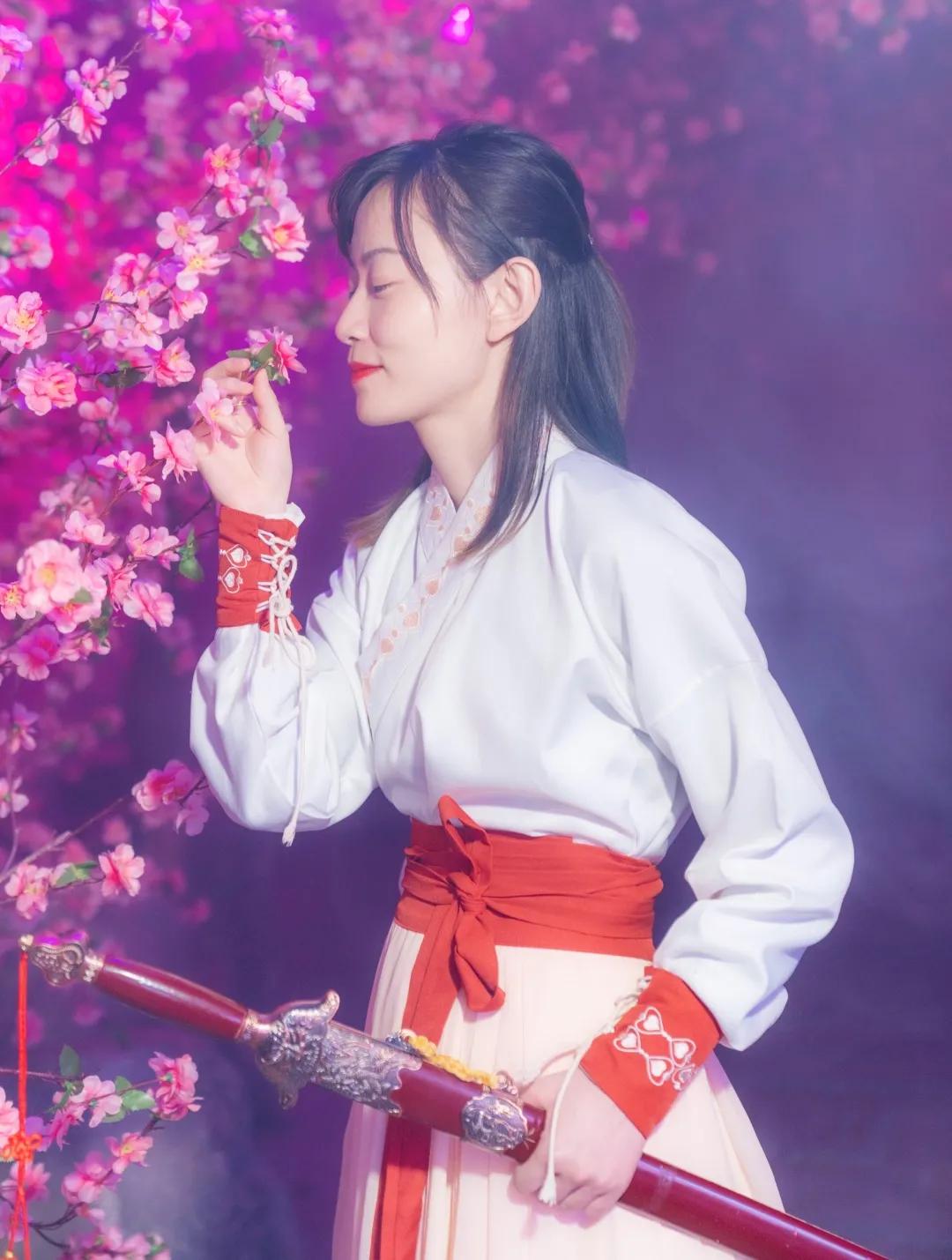 华山再论剑英雄尽出山,华山论剑精英齐聚