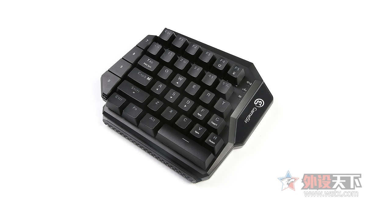 手游吃鸡在电脑上玩的详细操作,手游吃鸡可以在电脑上玩吗