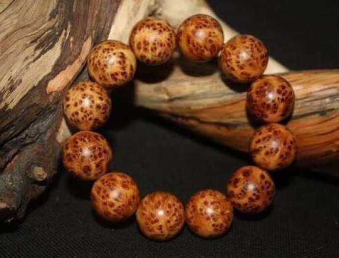 紫檀好种吗,小叶紫檀怎么盘玩才会更好看