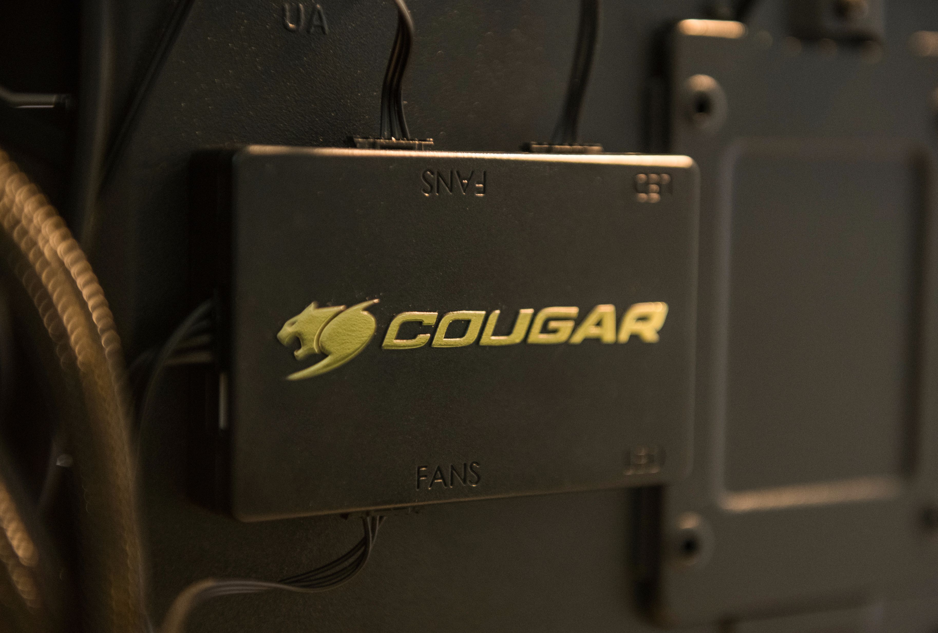 没有灯光的设计是没有灵魂的,没有灯光的柜子是没有灵魂的