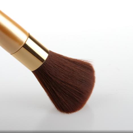 彩妆工具推荐新手女士用哪款,新手小白彩妆必备品套装