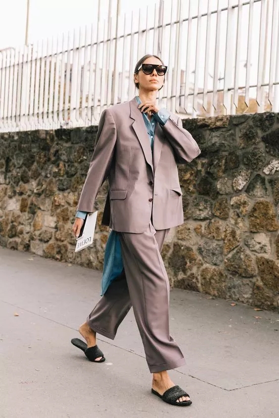 秋冬小个子穿裙子时鞋子搭配,小个子夏季穿什么鞋子配裤子裙子