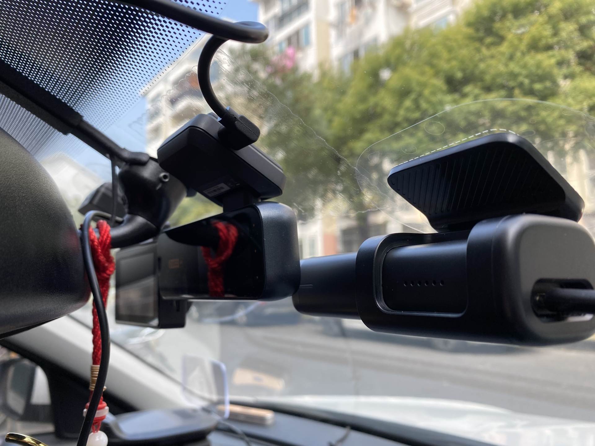 行车记录仪用1080p好还是4k更好,行车记录仪不知道品牌能用吗