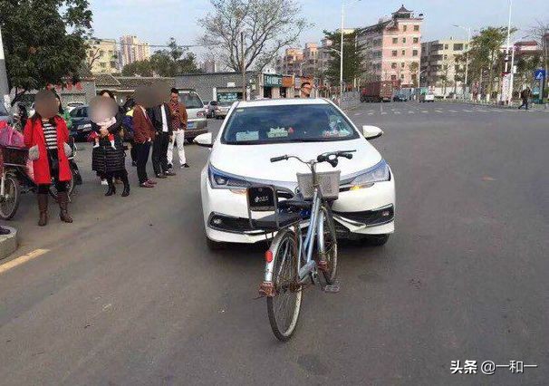 日系车真的皮薄合集,日系最安全的车马自达3