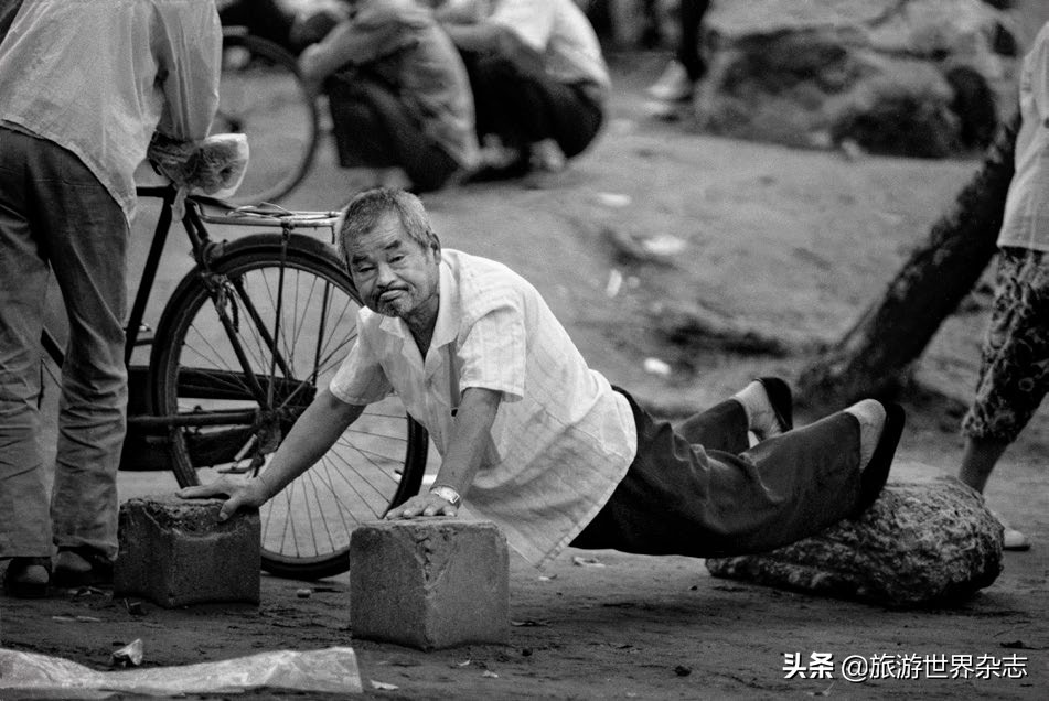 谢军十年前的视频,谢军的擦肩而过