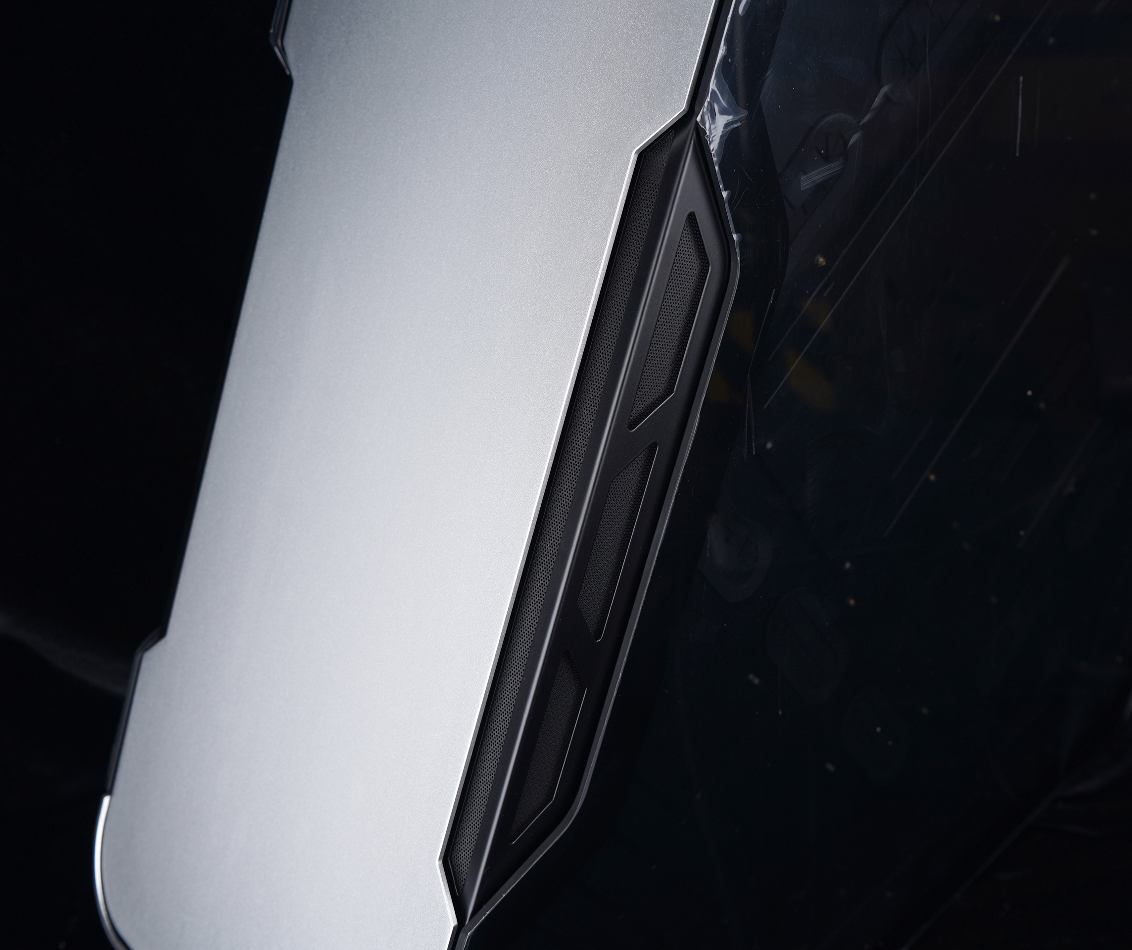 外星人游戏主机值得买吗 (有主机的外星人游戏本)