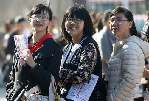 二本毕业的大学生有前途吗,二本大学生有什么前景吗