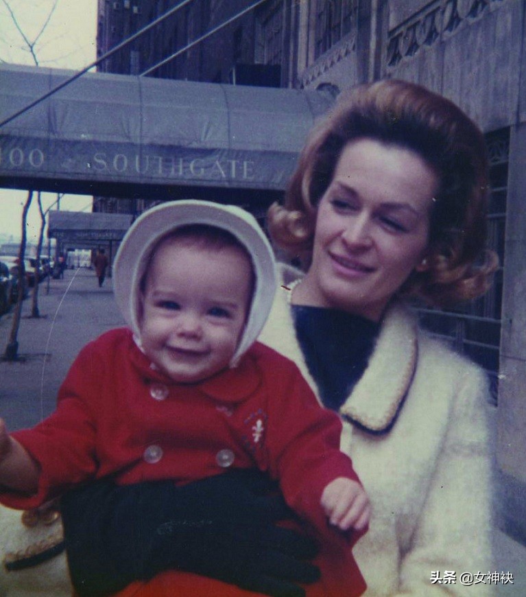 杰克逊年轻时的照片图文,杰克逊年轻时的照片大全图文